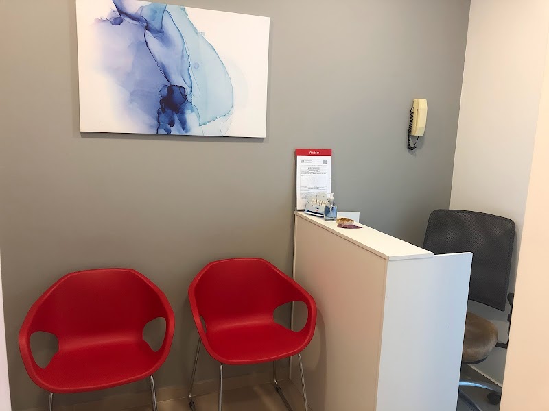 Dra Letícia Macedo - Dentista - foto 3