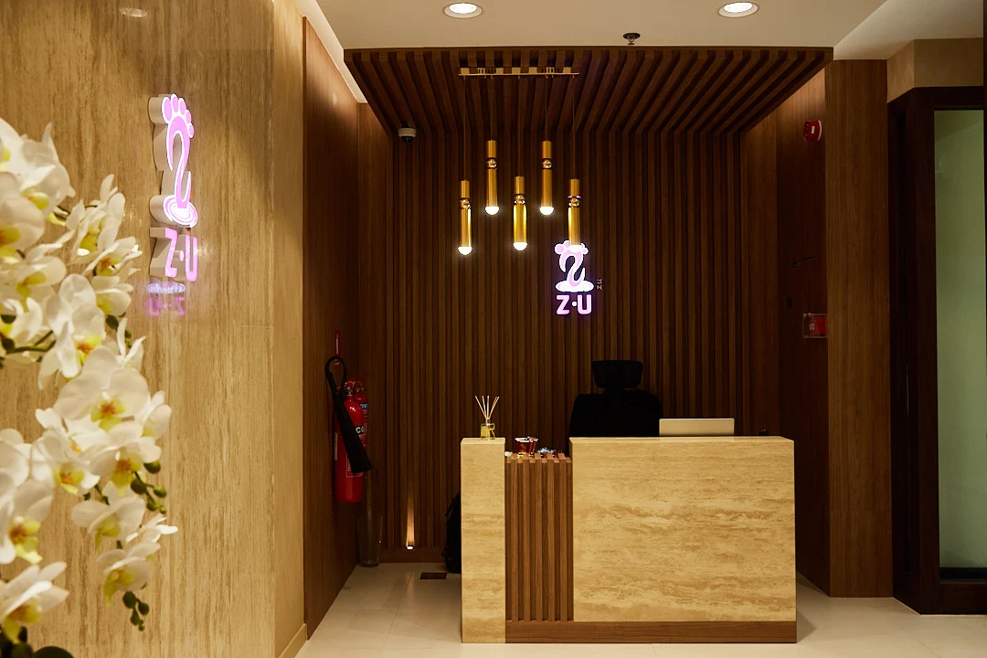 The Z U U Ladies Lounge 3