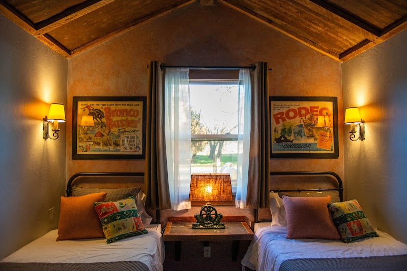 Parkfield Lodge - Photo 3