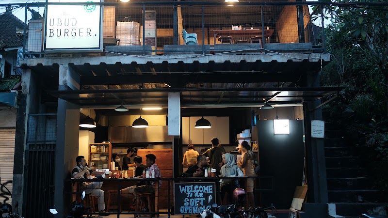 Halal Ubud Burger photo 1