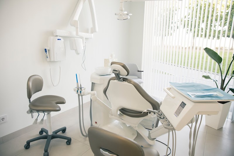DENTAL STUDIO DRA MARIA LOIRA photo 5