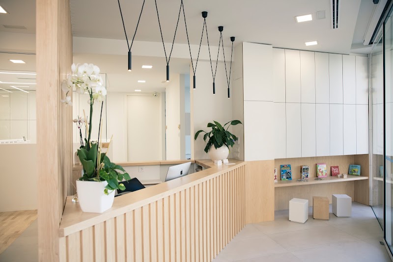 DENTAL STUDIO DRA MARIA LOIRA photo 3