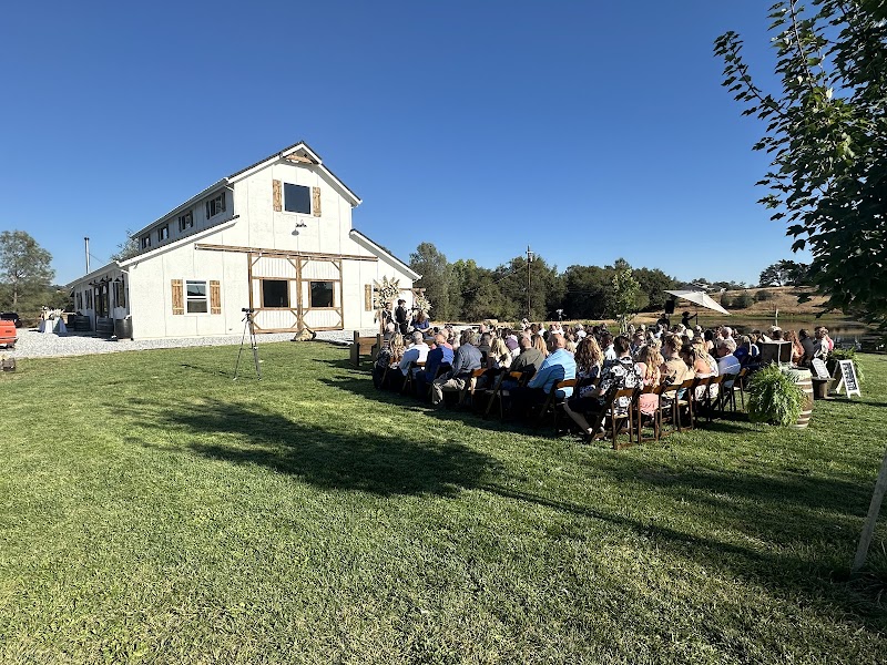 The White Barn at Powell Ponds