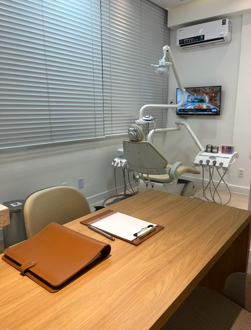 Ana Shaista Domingues - Ortodontista | Alinhadores invisíveis - foto 2