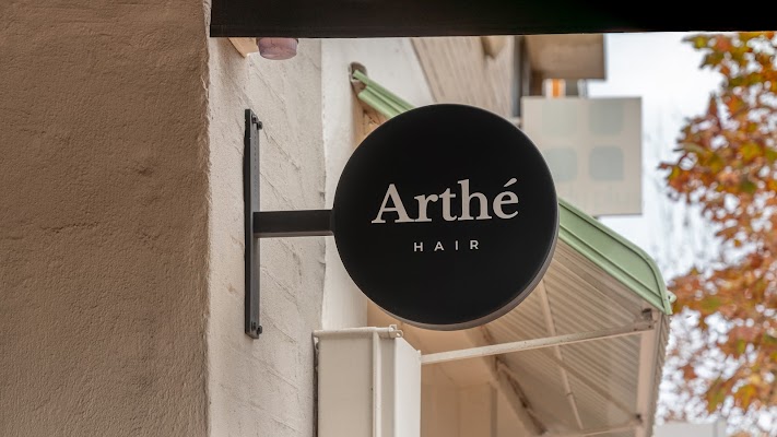 Arthé Hair photo 3