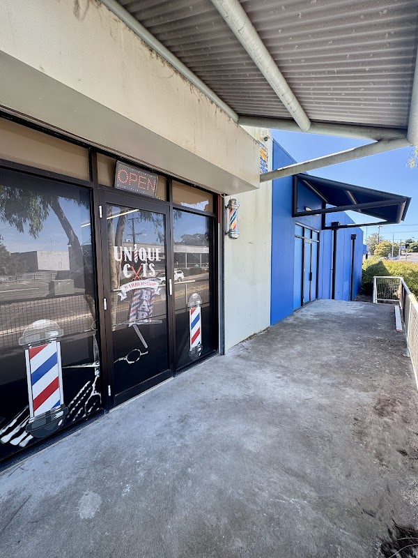 Unique Cuts Barber photo 1