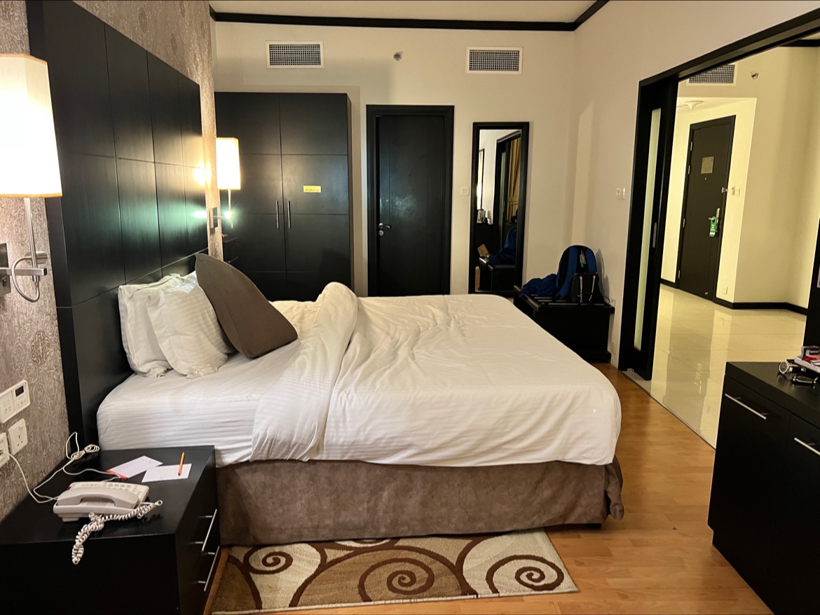 Grandeur Hotel 2