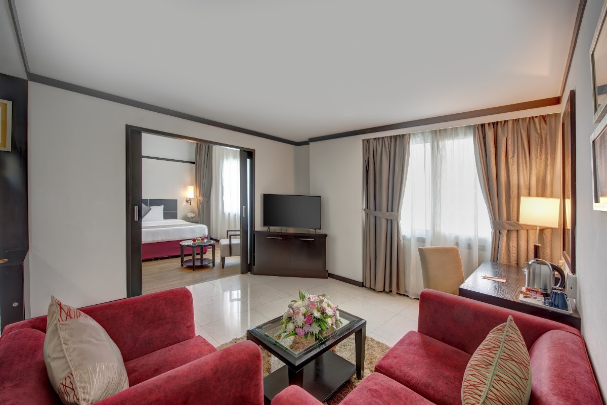 Grandeur Hotel 5