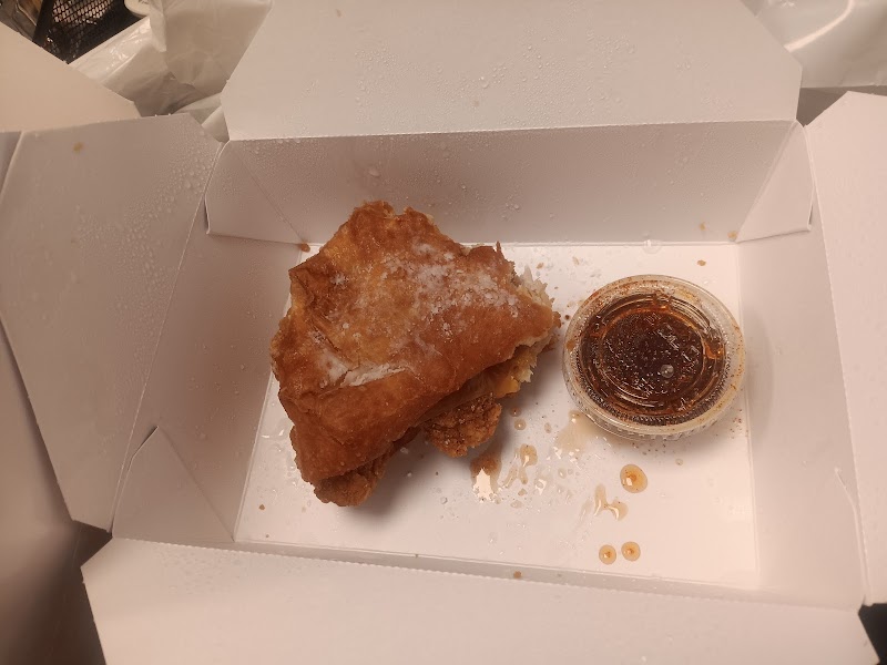 Twin pearl coffee and beignets photo 2