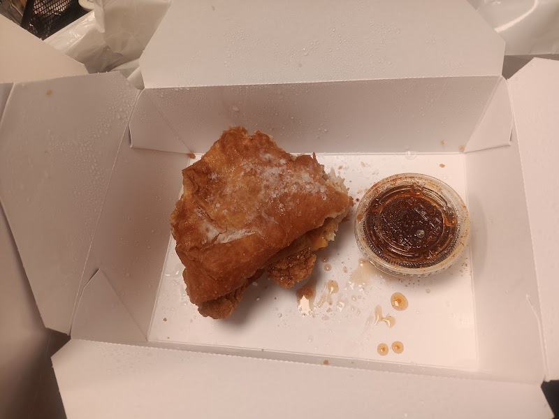 Twin pearl coffee and beignets photo 2