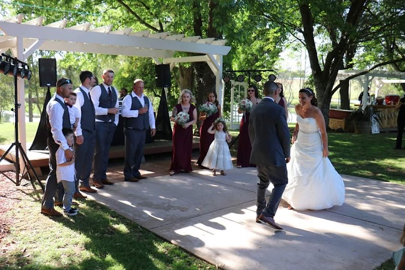 Honker Bay Ranch Weddings