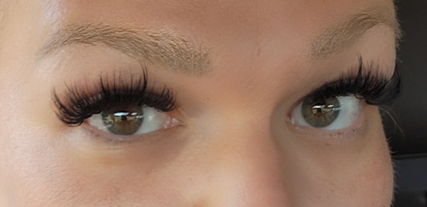 MCBEE LASH BAR photo 1