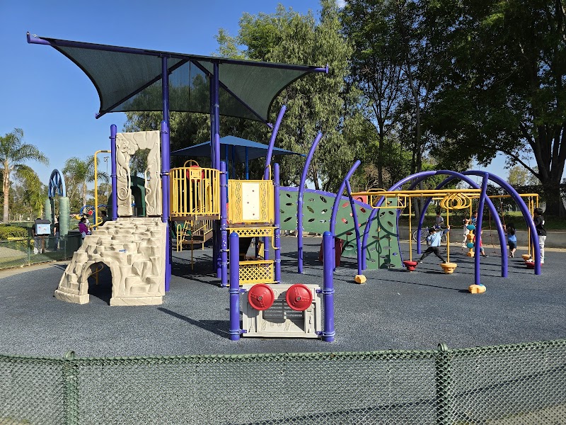 Almansor Park photo 1