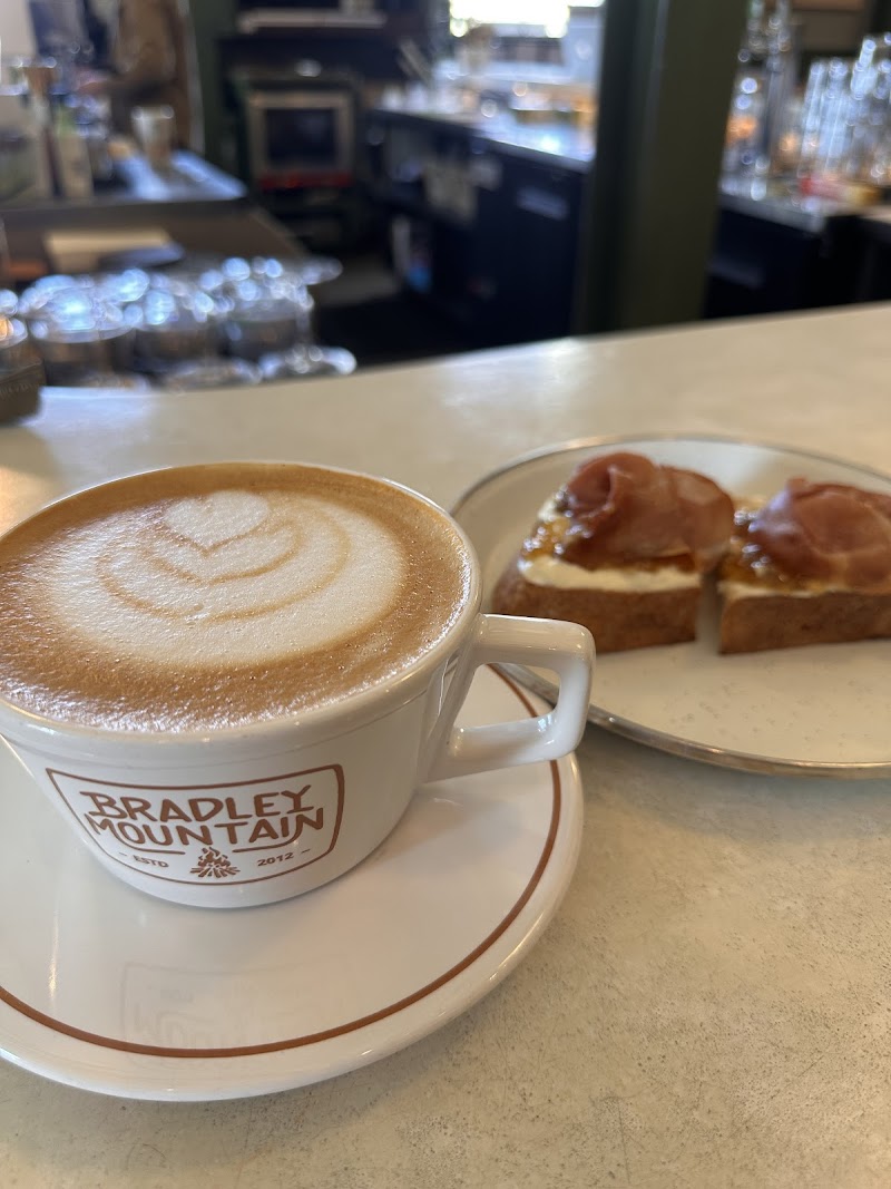 Bradley Mountain photo 3