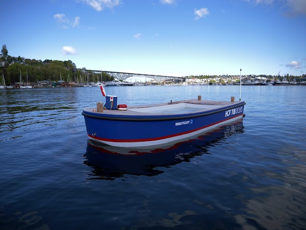 Hot Tub Boats — featured vendor