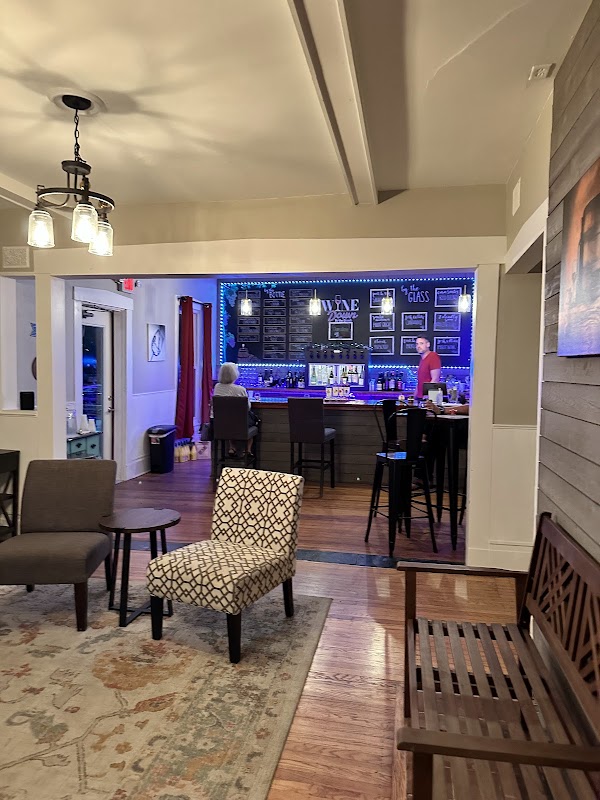 WINE DOWN BY THE BEACH exterior