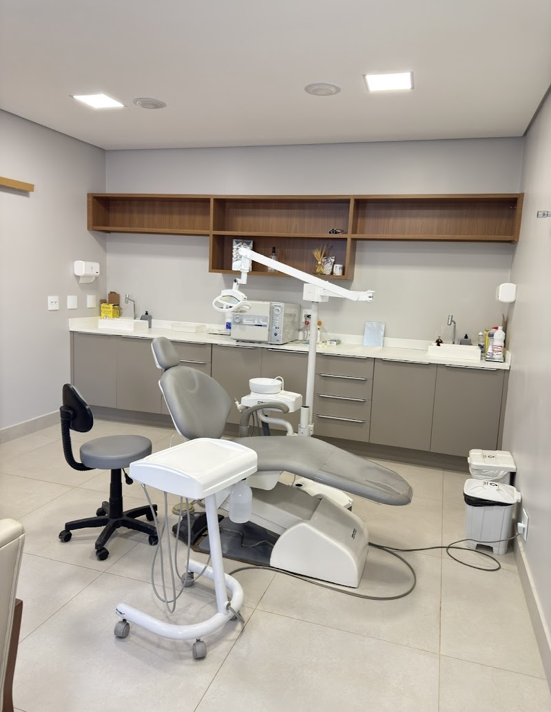 Dra. Bruna Pimentel - Dentista Ribeirão Preto-SP - foto 2