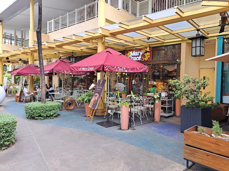 Shops at Serendra