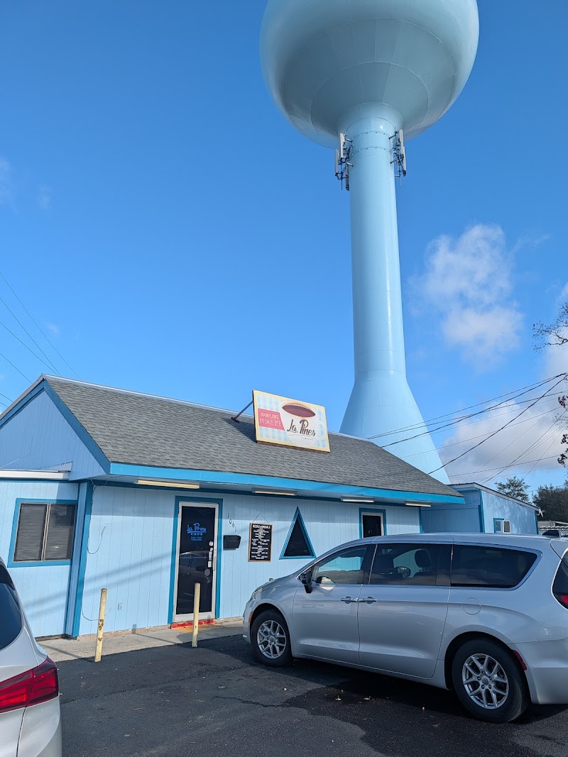 La Pines Cafe photo 4
