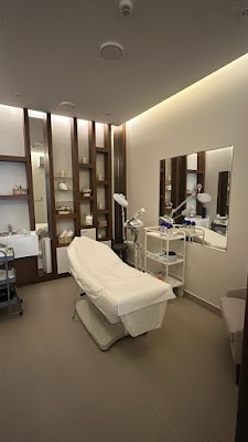 اللور للتزيين النسائي