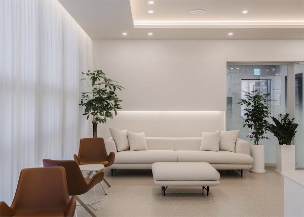 Cell The Young Clinic 1