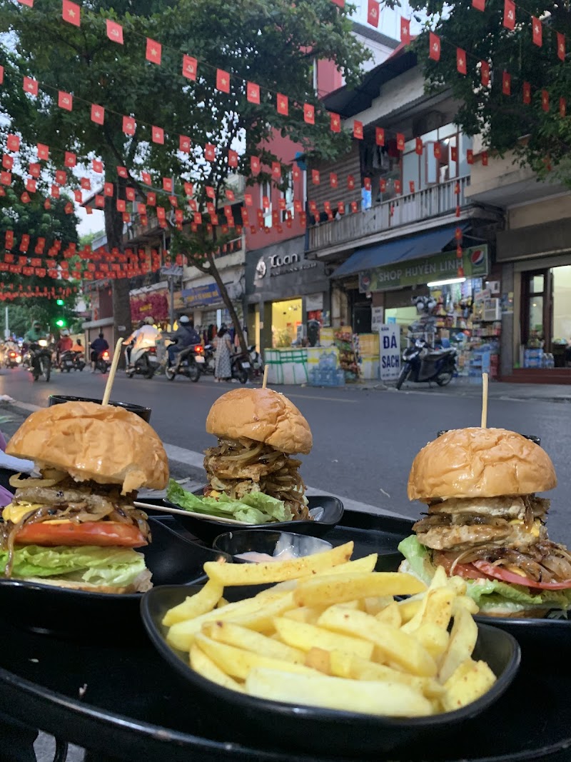 Mr Burger (100% Halal) photo 3