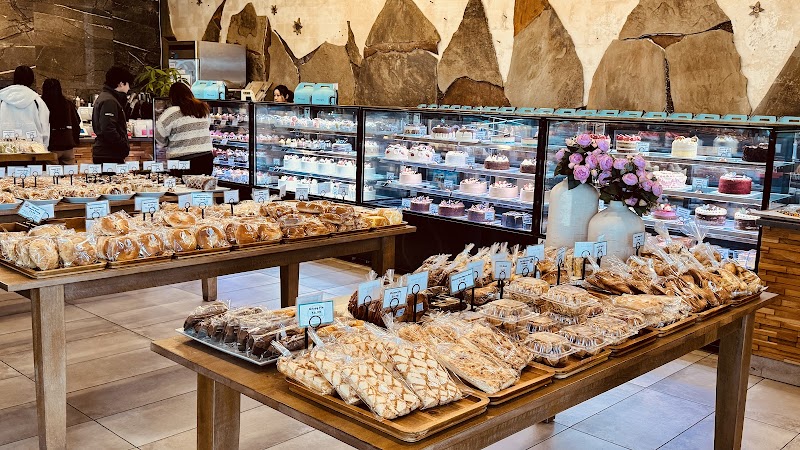 Mozart Bakery photo 2