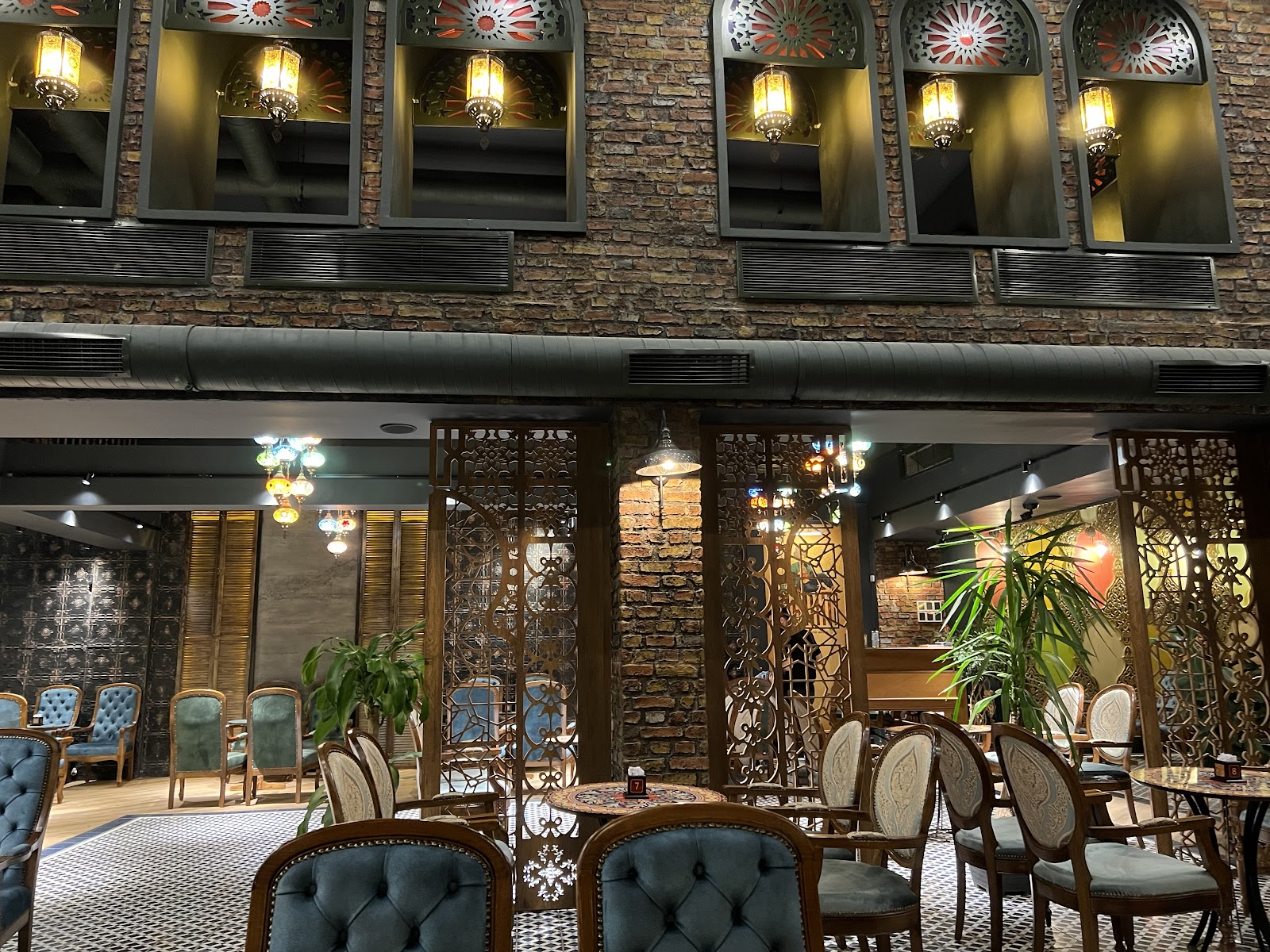 Kadim Cafe mekanı