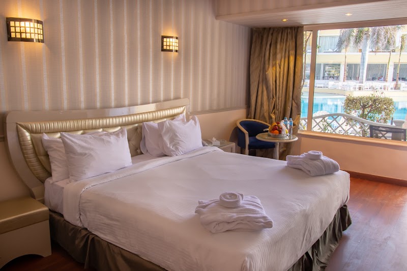 Paradise Inn Beach Resort Maamoura photo 2