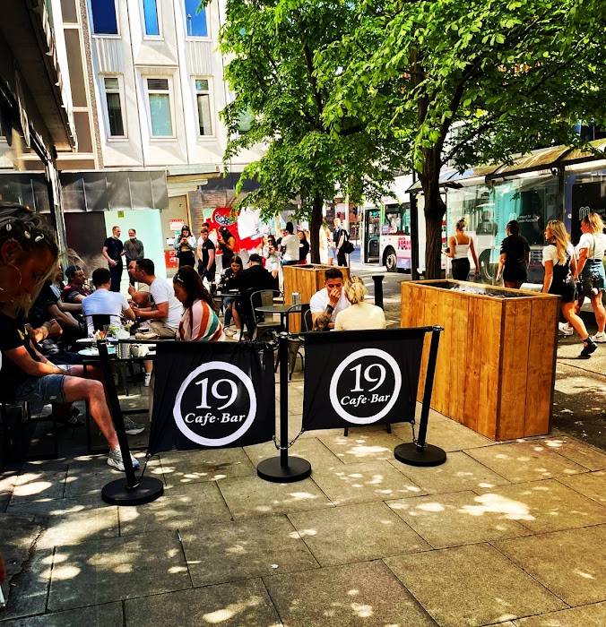 Cafe 19 fotoğraf 1