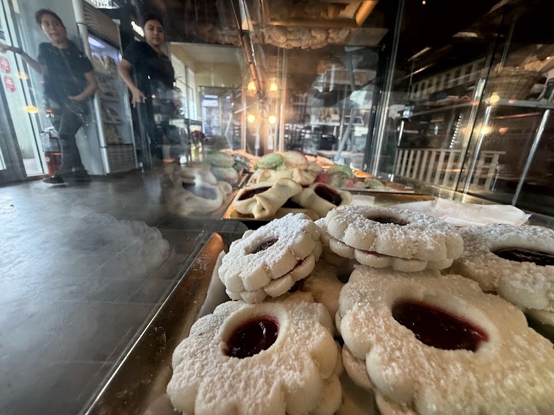 Cosa Duci Italian Deli, Bakery & Market photo 4