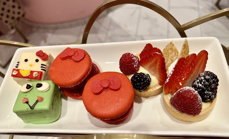 Hello Kitty Café photo 2