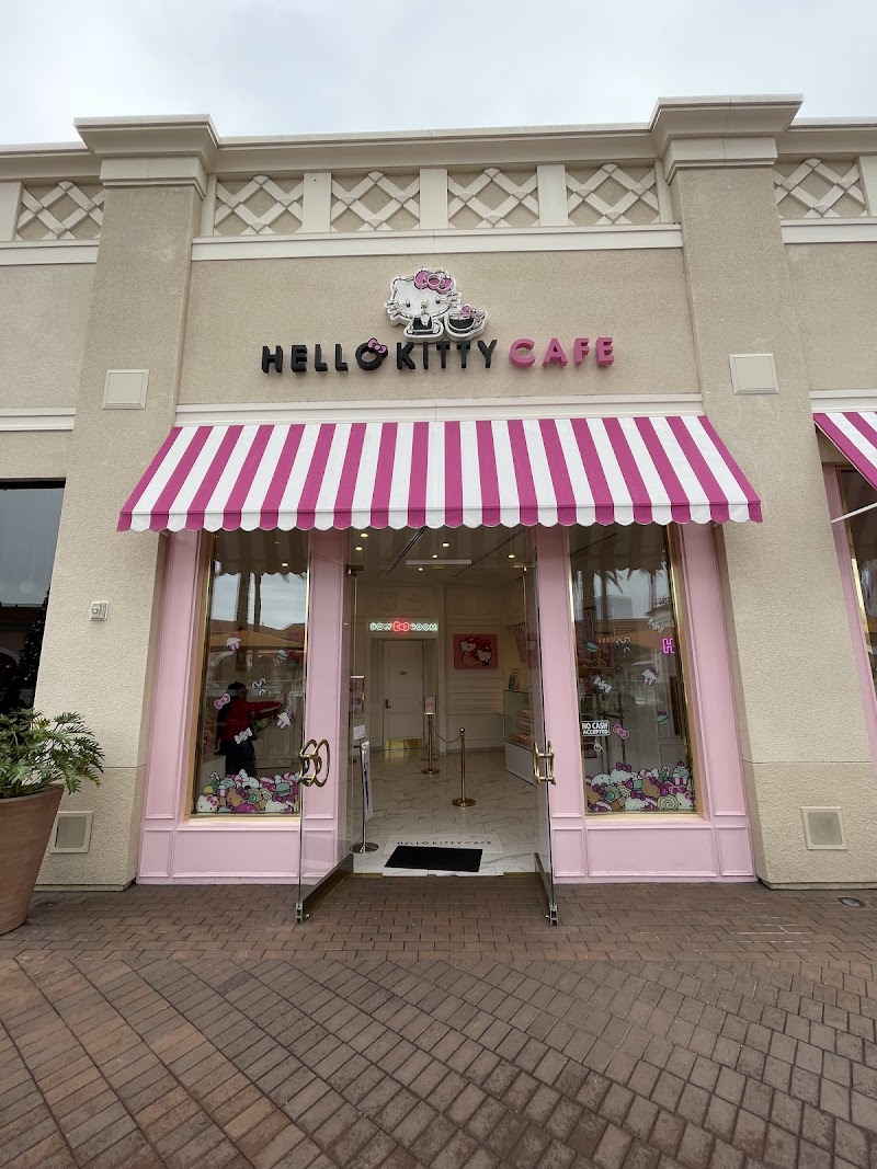 Hello Kitty Café photo 4