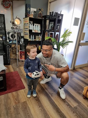 Silk & Suede Barbershop photo 2