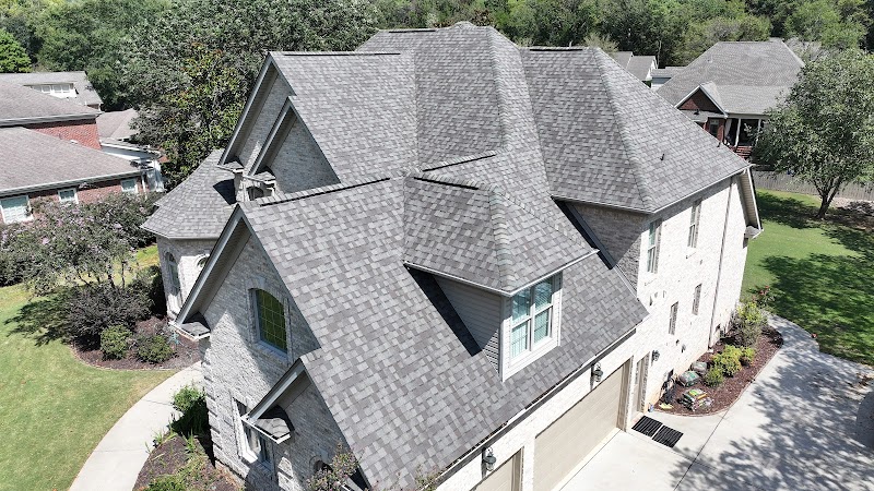 Thoughtful Roofer photo 4