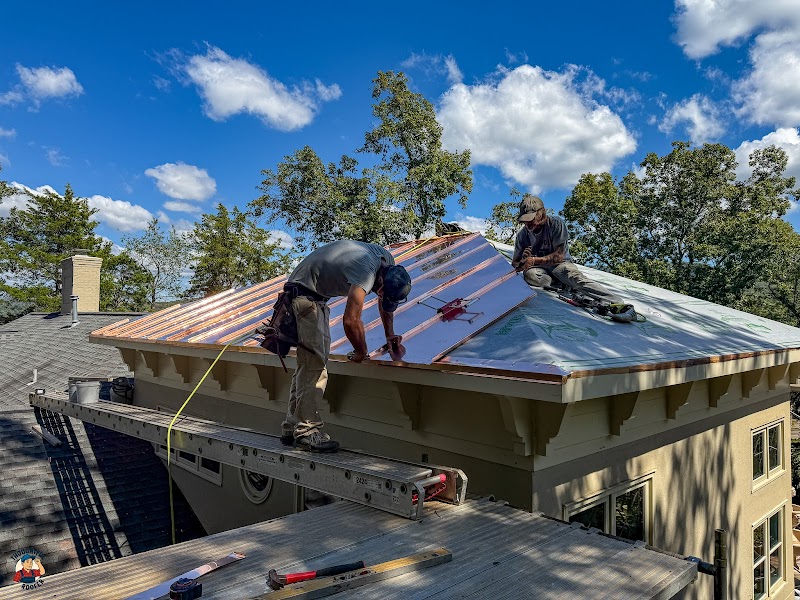 Thoughtful Roofer photo 3