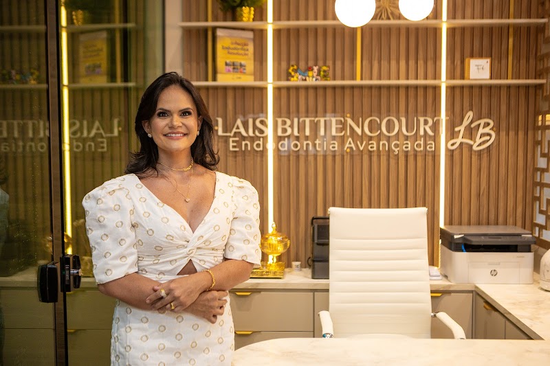 Laís Bittencourt | Endodontista | Tratamento de Canal - foto 1