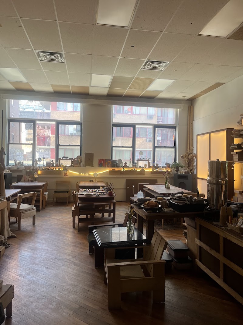 Happy Medium photo 3