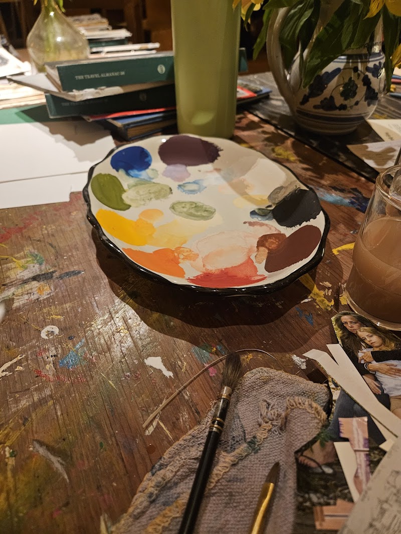 Happy Medium photo 3