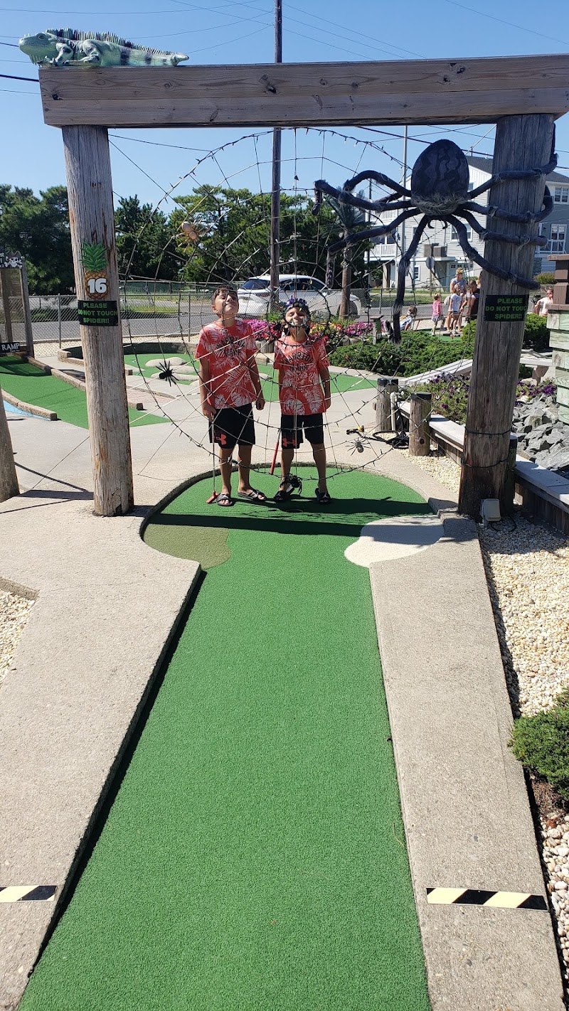 Island Golf banner