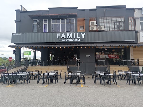 Fwc Family Western - Photo 1