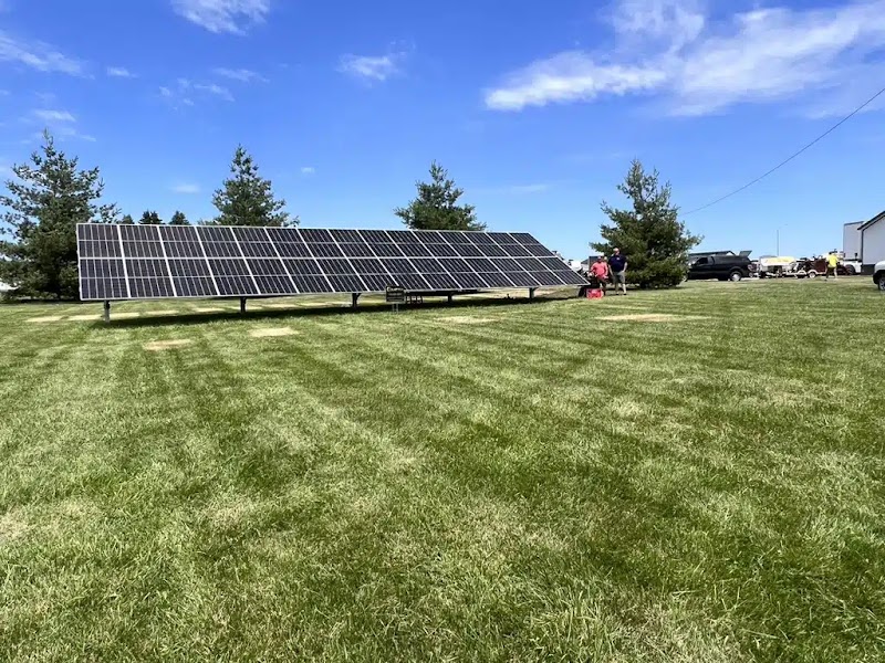 Des Moines Area Roofing Siding + Solar photo 2