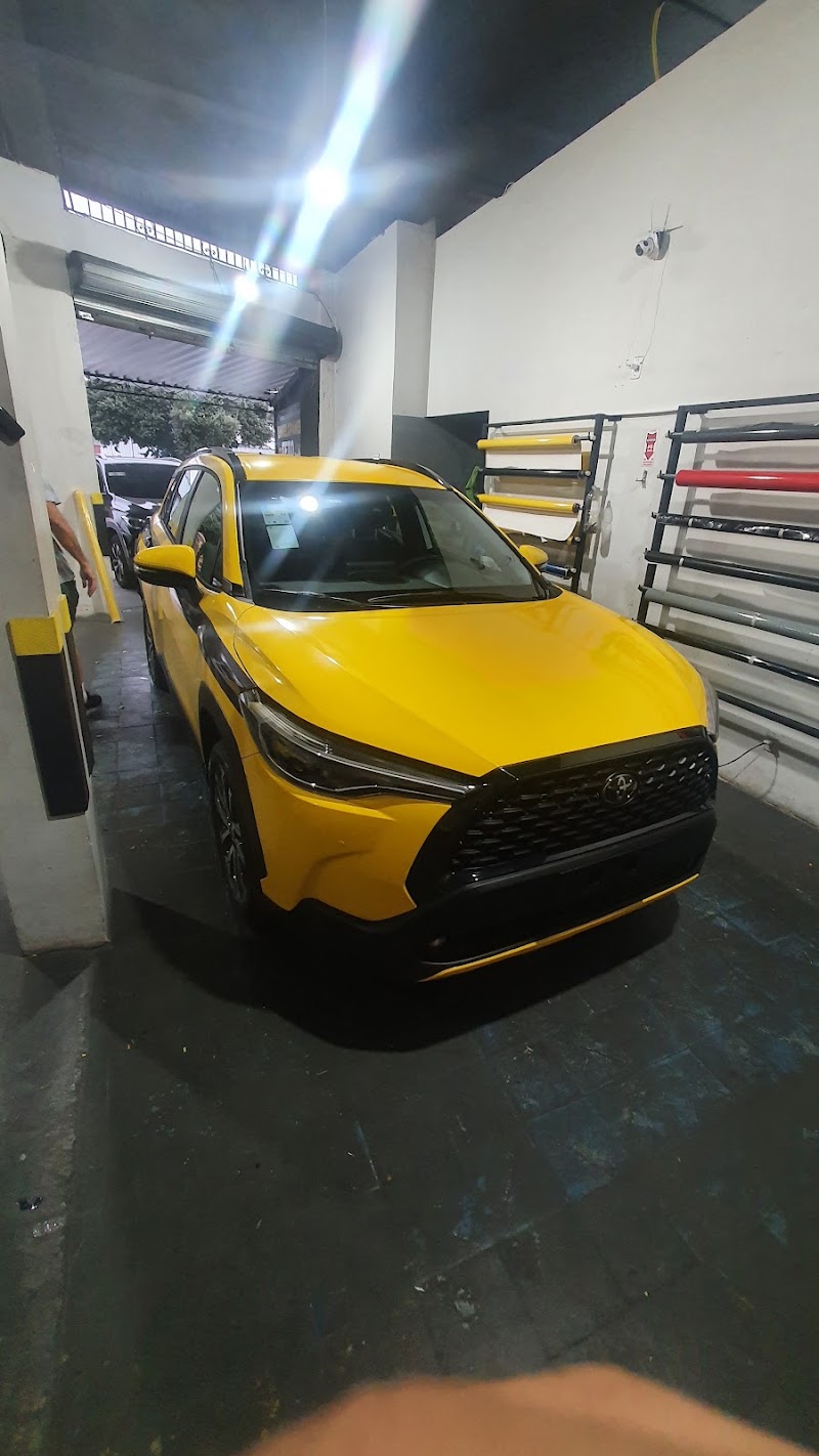 Foto de 81 Auto Custom - Envelopamento Automotivo