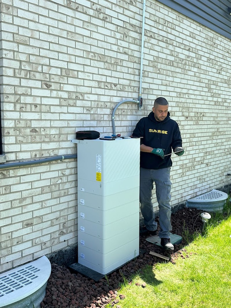 SUNRISE SOLAR - Solar in Willowbrook