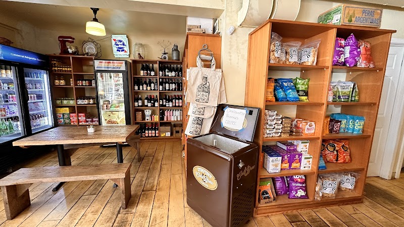 P's & Q's Market photo 4