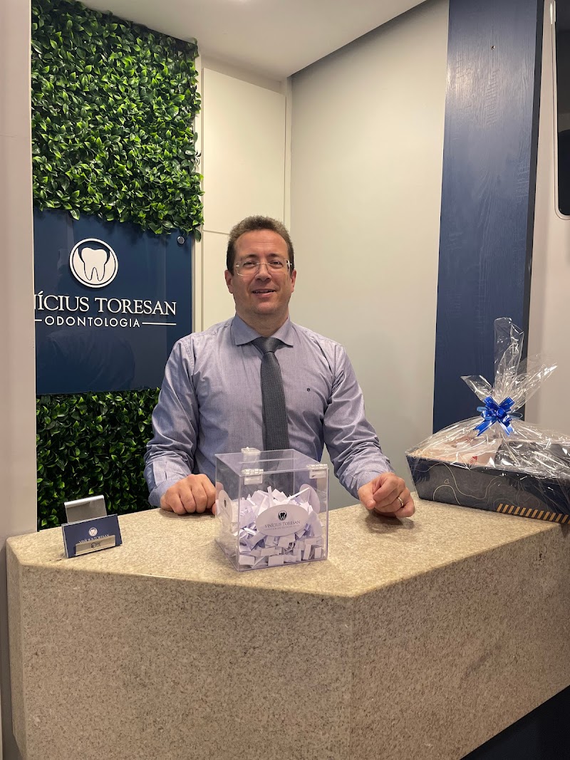Toresan Odontologia: implante dentário, ortodontia, clareamento dental, lente de contato dental, periodontia, endodontia - foto 3