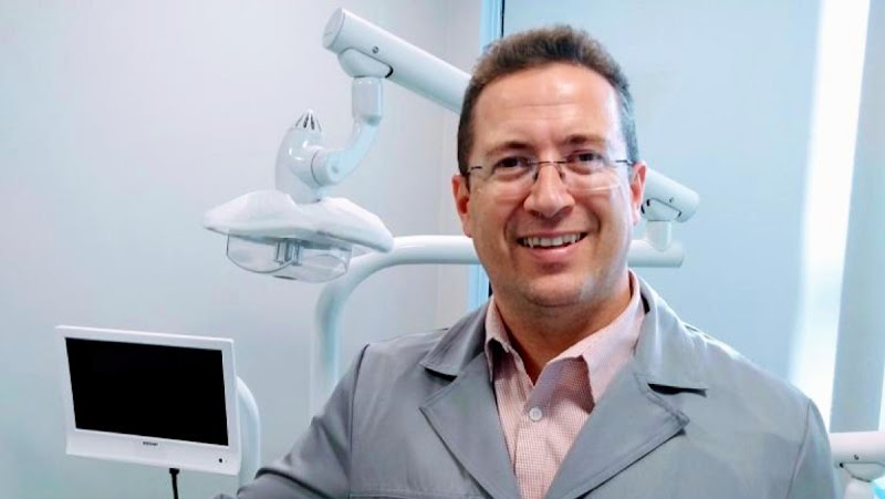 Toresan Odontologia: implante dentário, ortodontia, clareamento dental, lente de contato dental, periodontia, endodontia