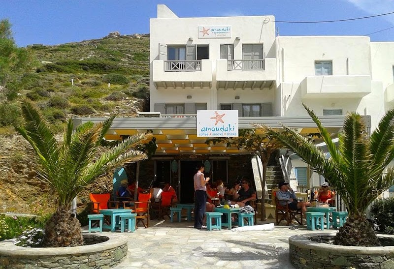 Amoudaki All Day Coffee Bar & Apartments To Rent Agali Beach, Folegandros Island - Cyclades Greece