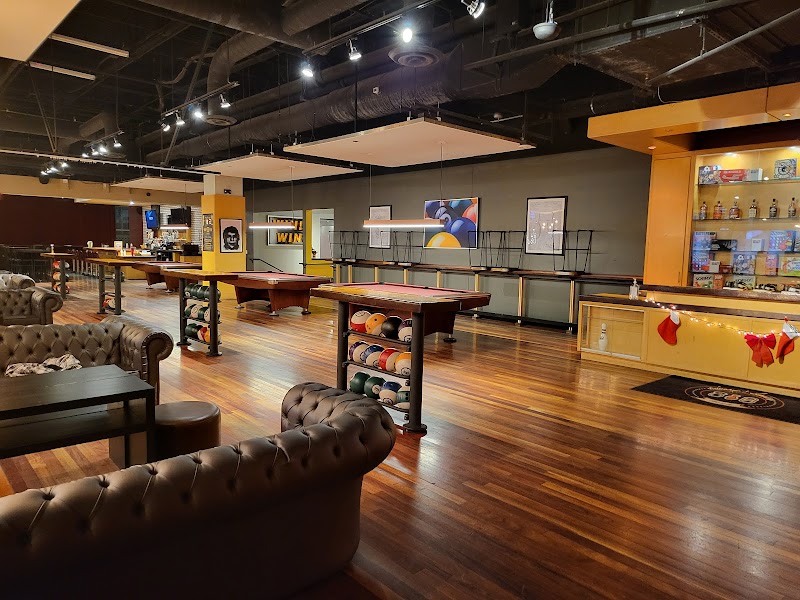 810 Entertainment - Phoenix — Bowling Alley in Phoenix