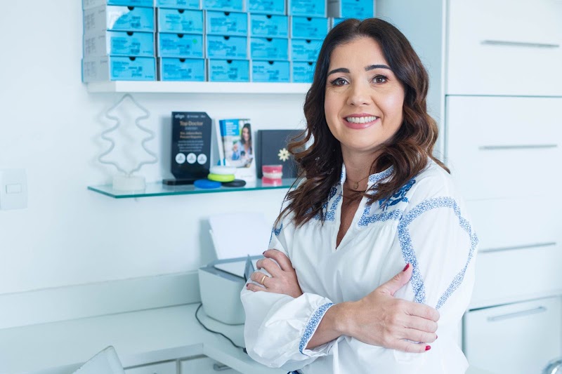 Dra Juliana Porcaro | Acertt Odontologia | Largo do Machado | Catete - foto 1